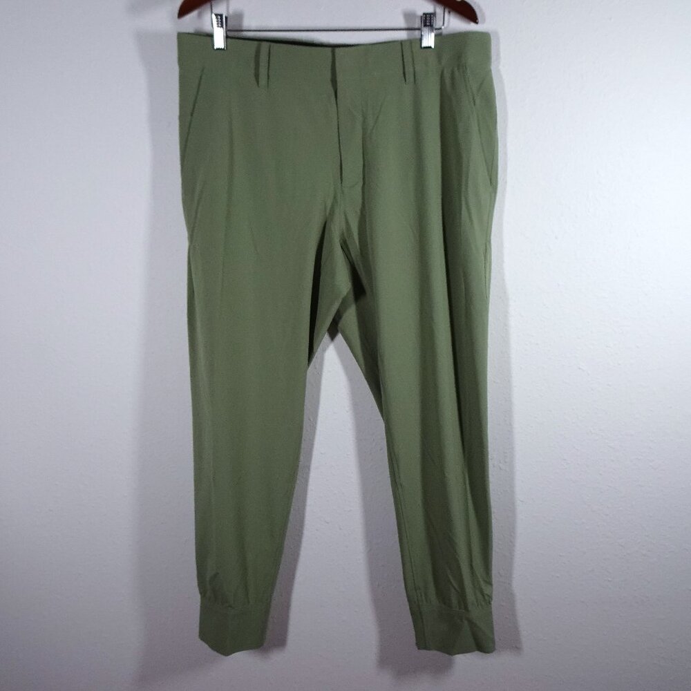 Nike Golf Pants Men's Size 36x28 Green Wicking Standard Fit Ankle Zippers